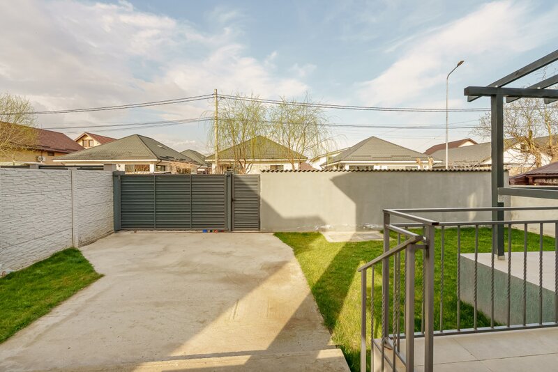 Vila noua individuala Tineretului, langa gradinita noua.